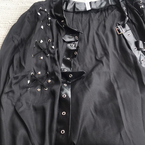 Romance Cloak With Studs- Bundle Set - Picture 4 of 8